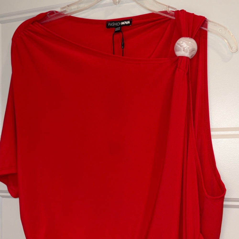 Plus Size Red Ruched Dress - Picture 7 of 9